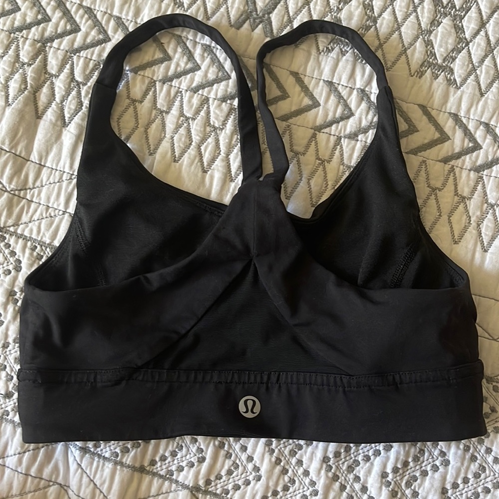 Lululemon sports bra size 2 great condition
